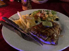 Tunfischsteak mit Salad