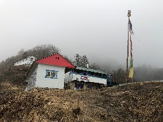 Lodge im Nebel