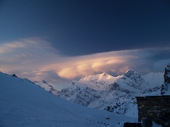  Gangapurna im ersten Sonnenlicht 