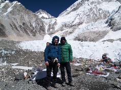 Auf dem Base Camp Plateau