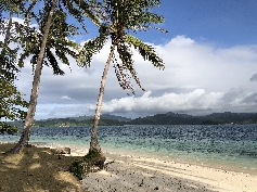 Traumstrand am azurblauen Meer